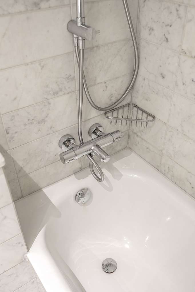 KAS Bathroom dpi