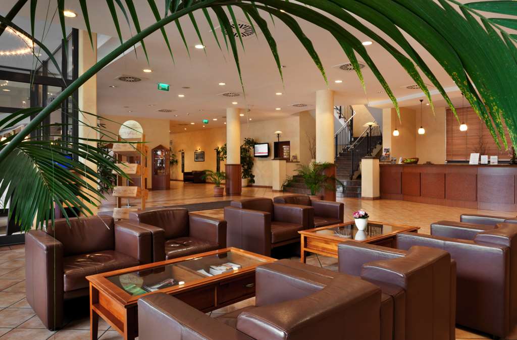 IntercityHotel Bremen, Germany - Lobby View