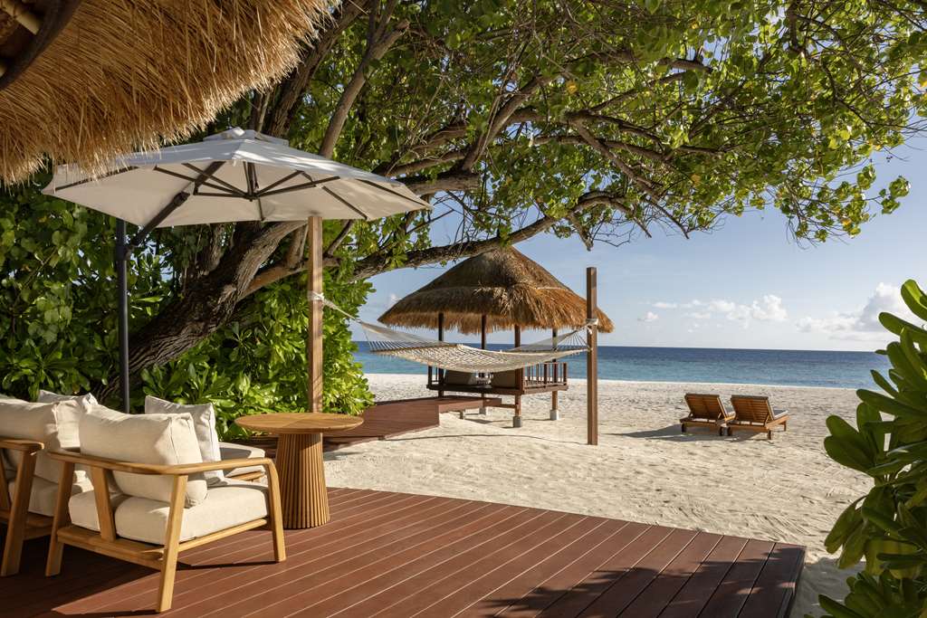 Beachfront Pool Villa Deck