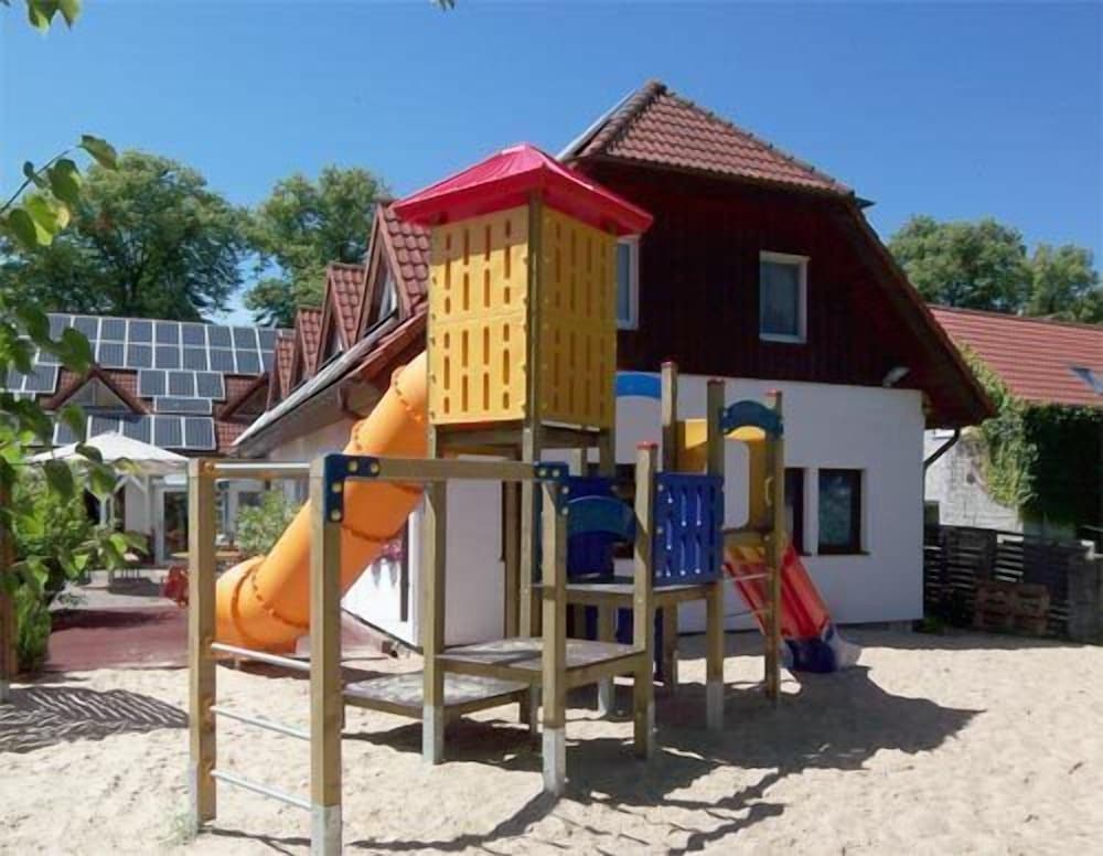 Children's play area - outdoor