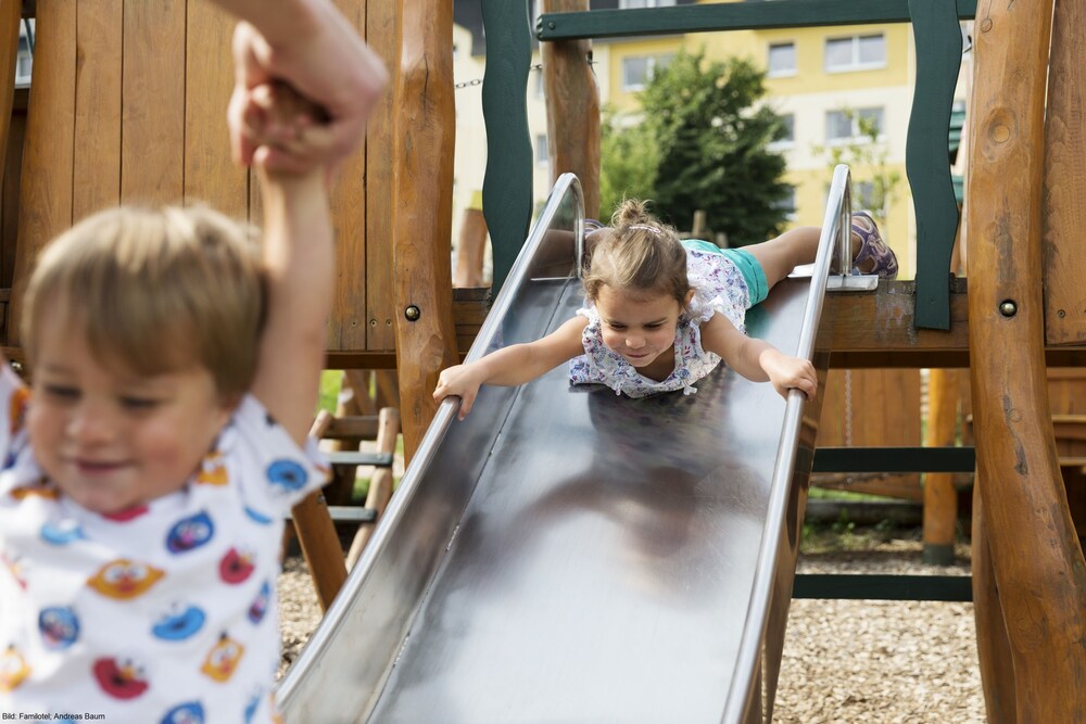Childrens Play Area - Outdoor
