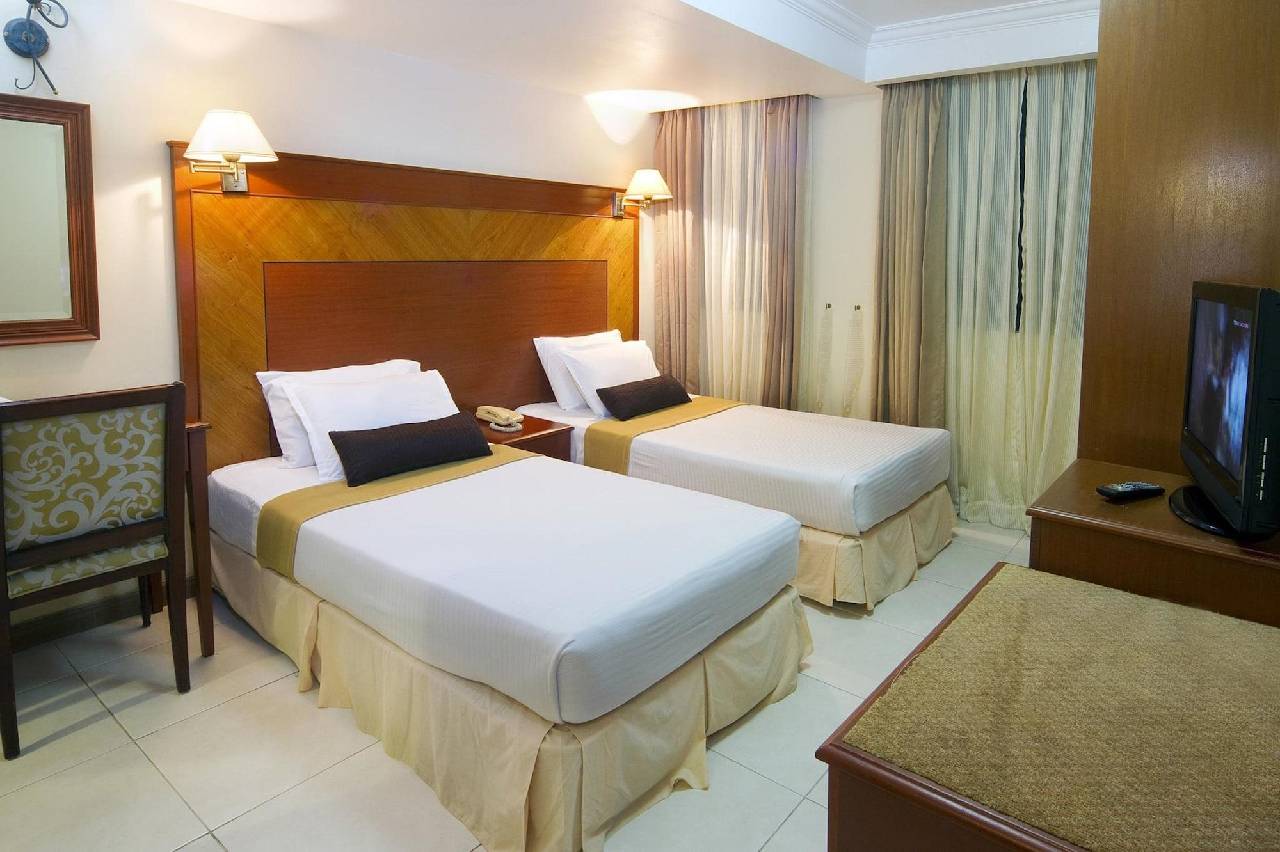 Guest room