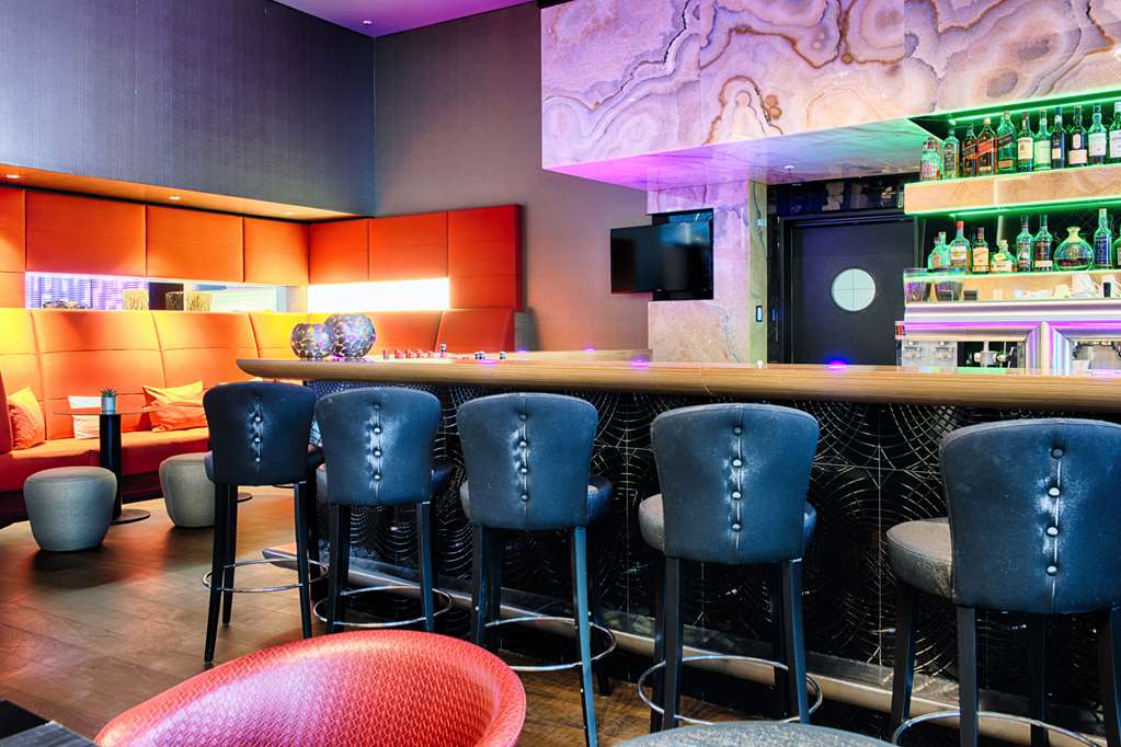 Steigenberger Hotel Am Kanzleramt, Berlin - restaurant - bar