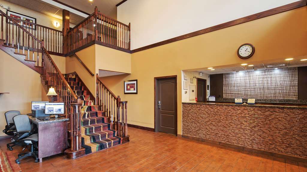Best Western Fort Wayne Inn & Suites North - photo 2
