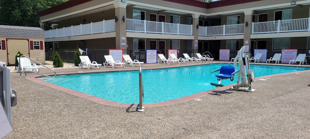 Red Roof Inn Bordentown McGuire AFB - photo 2