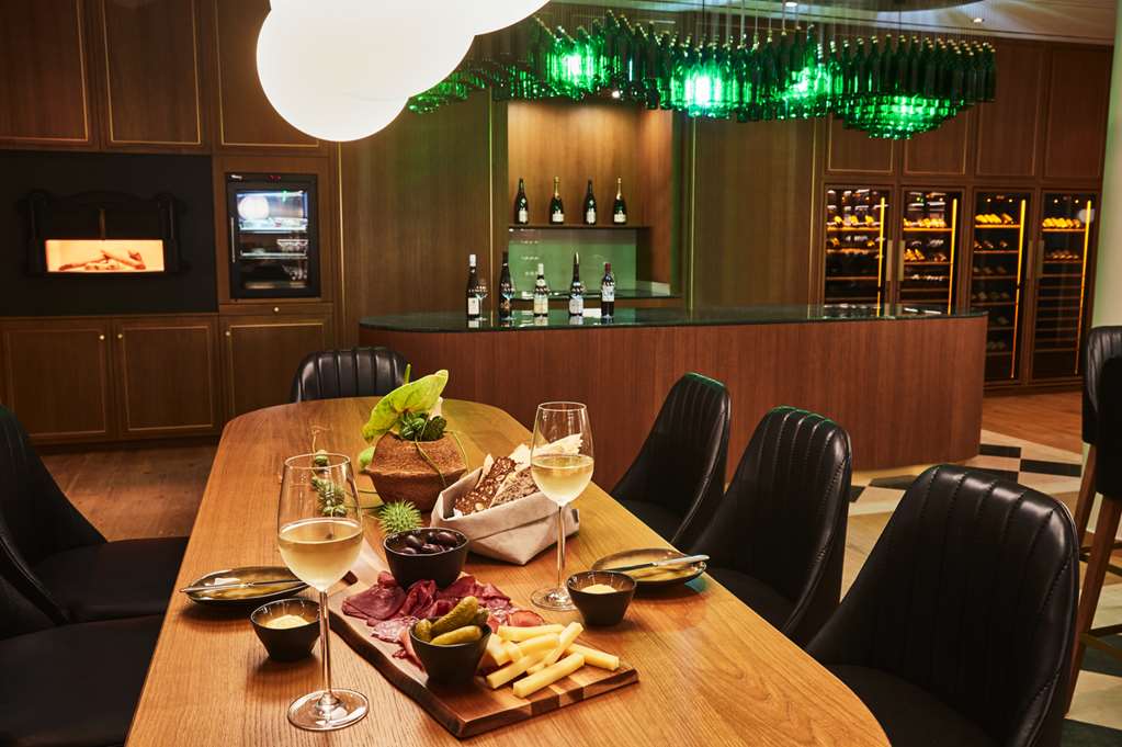 Steigenberger Grandhotel Petersberg, Koenigswinter/Bonn, Germany - Restaurant