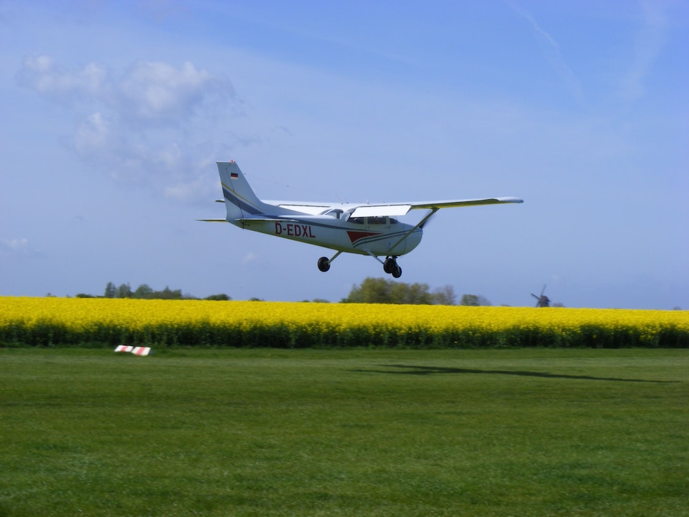 Helicopter/plane tours
