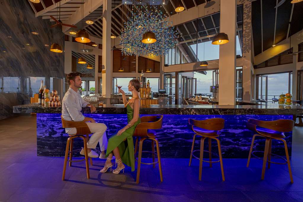 ATMOSPHERE KANIFUSHI MALDIVES PIER SIX BAR LIFESTYLE