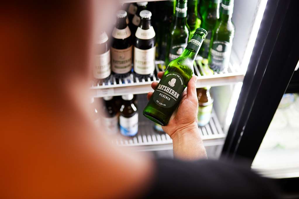 Marketplace in the Lobby - Drinks & Snacks