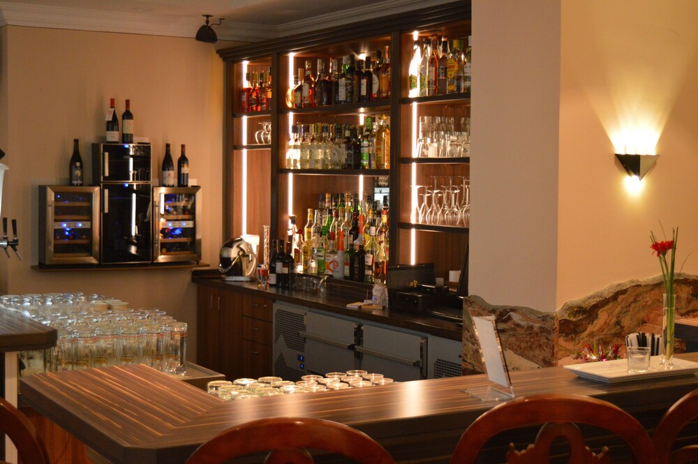 Hotel Lounge
