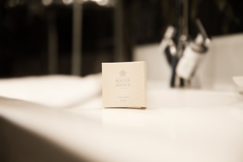 Bathroom amenities