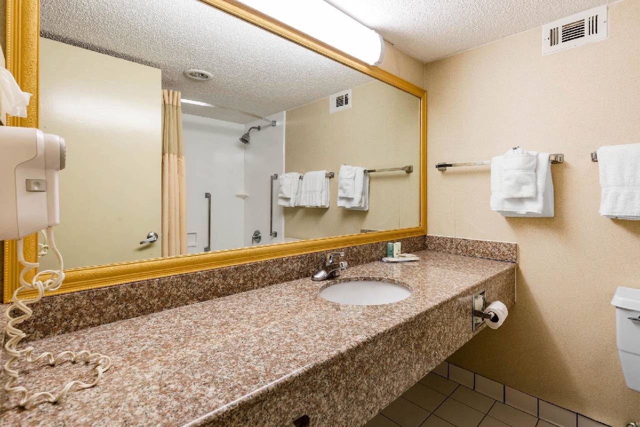 Travelodge by Wyndham Williamsburg I 64 - photo 3