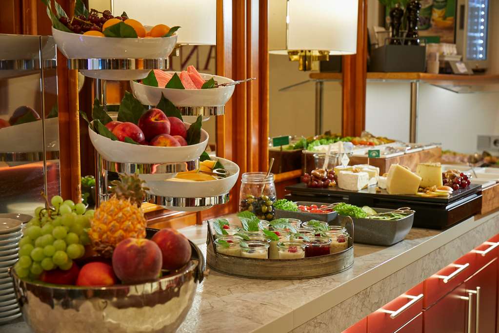 Restaurant Breakfast