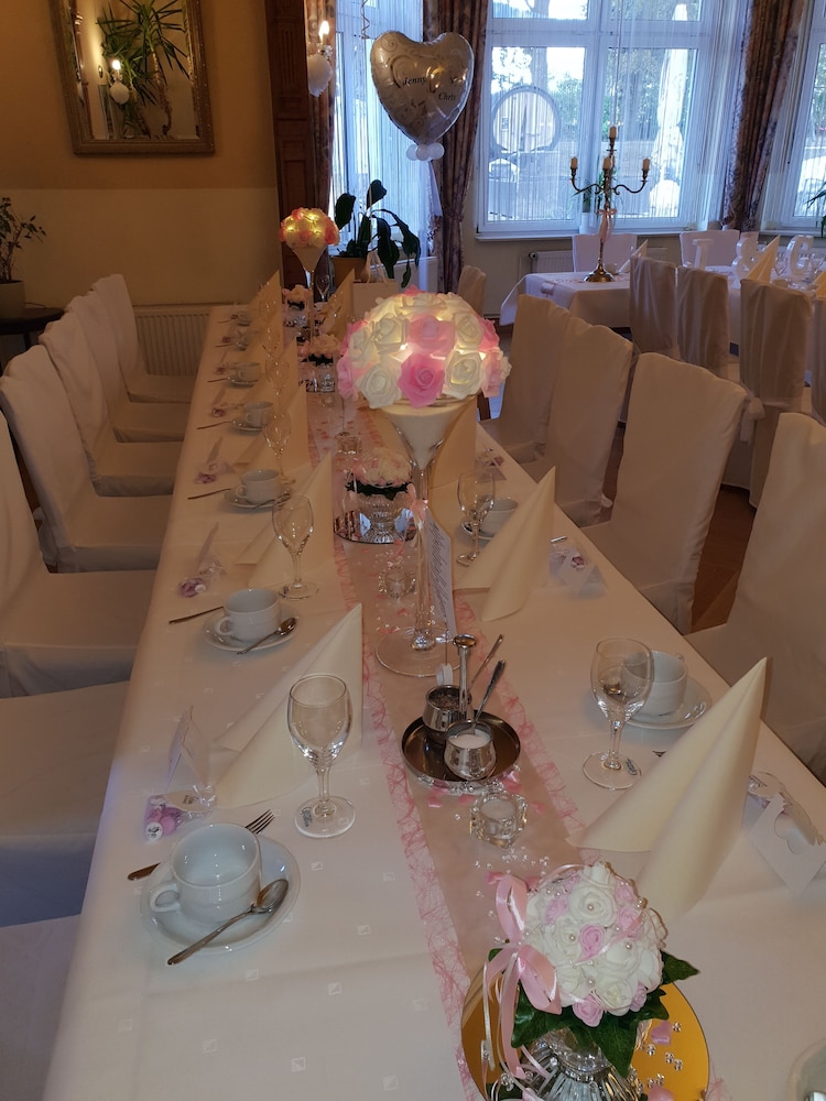 Indoor wedding