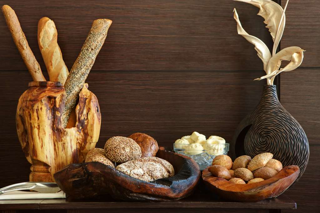 Steigenberger Hotel De Saxe, Dresden, Germany - breakfast buffet
