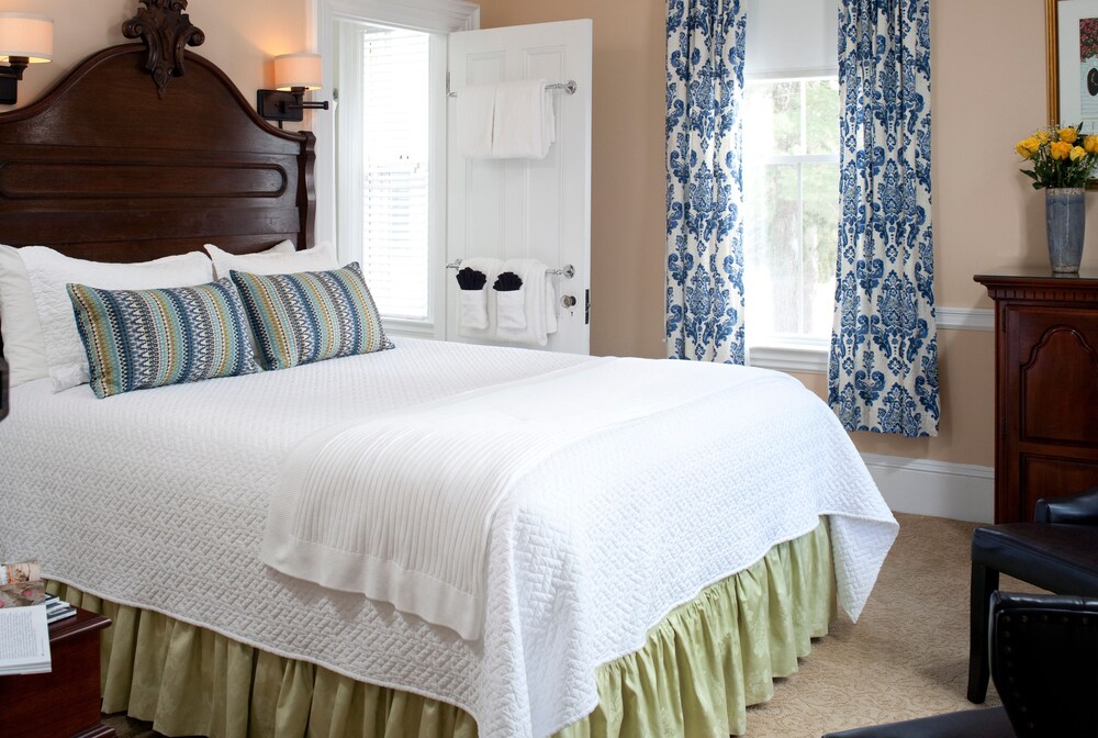 Maine Stay Inn & Cottages - photo 4