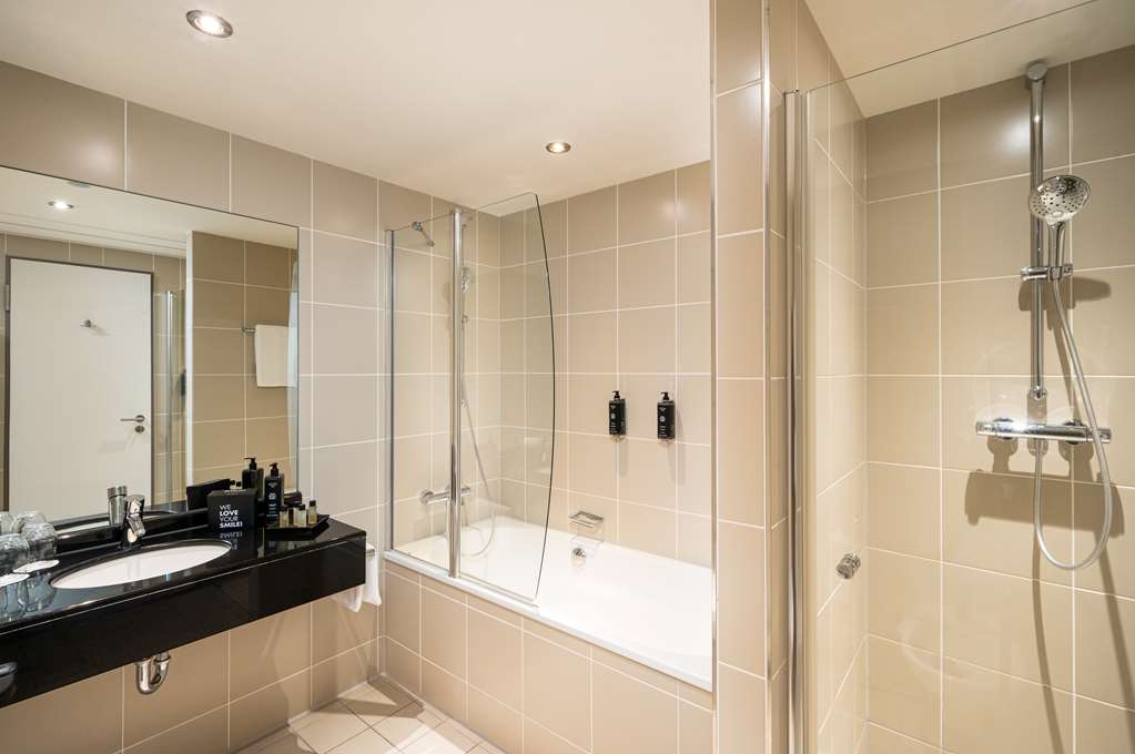 the rilano hotel hamburg suite badezimmer