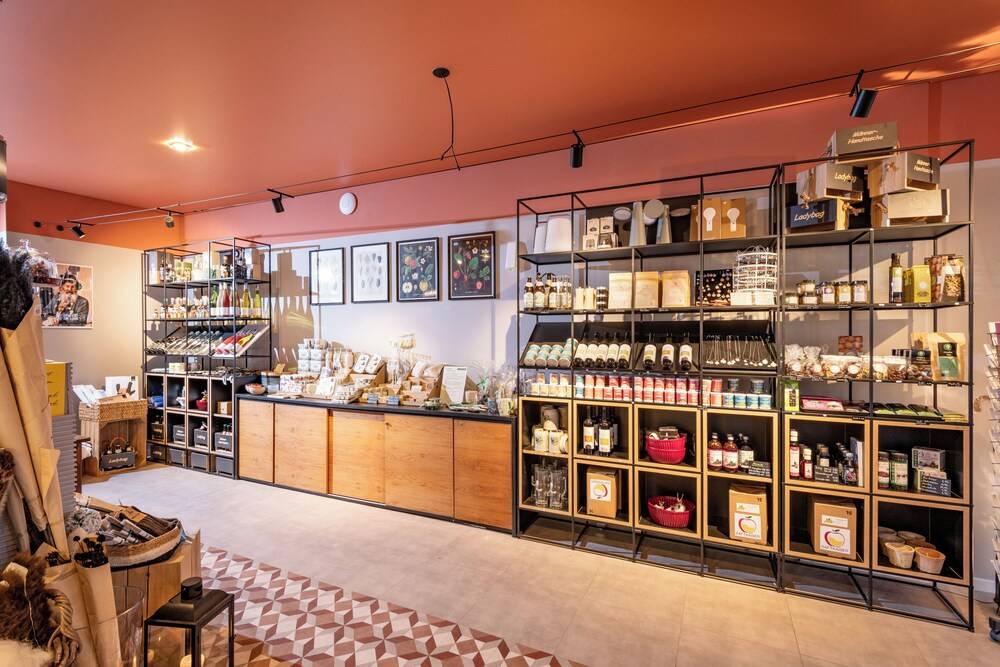 Gift shop