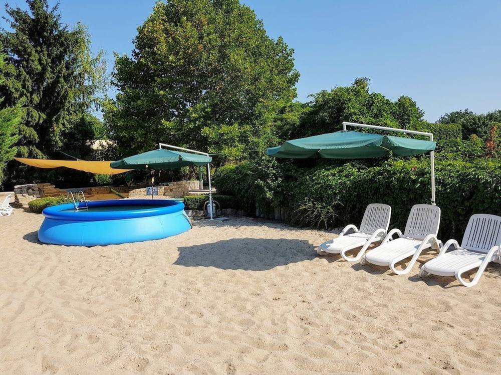 Children's play area - outdoor