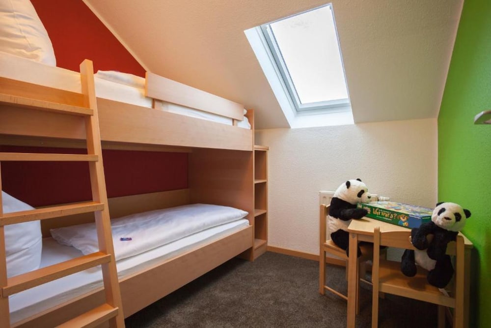 Children's theme room