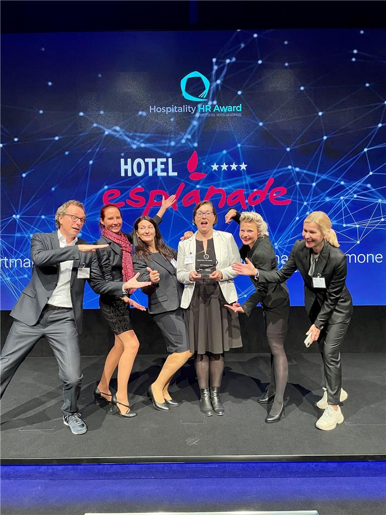 HR Award cool
