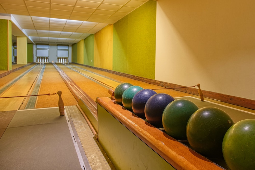Bowling