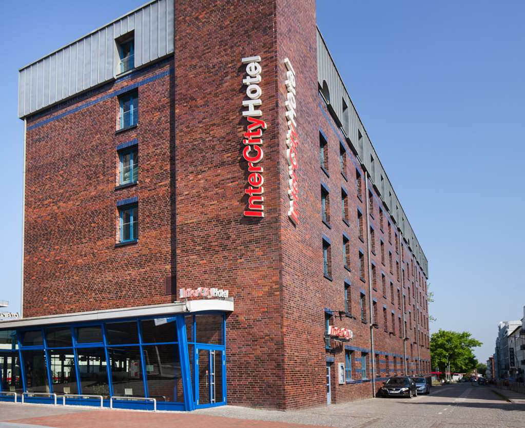 IntercityHotel Hamburg-Altona, Germany, exterior view