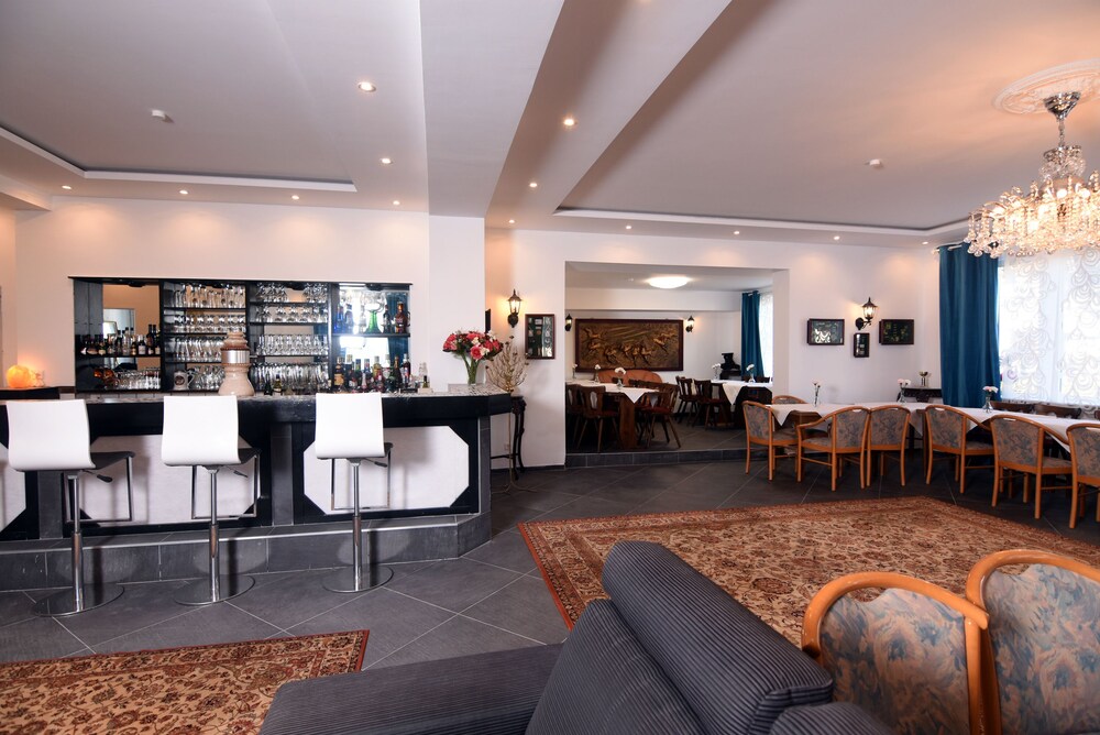 Hotel Bar