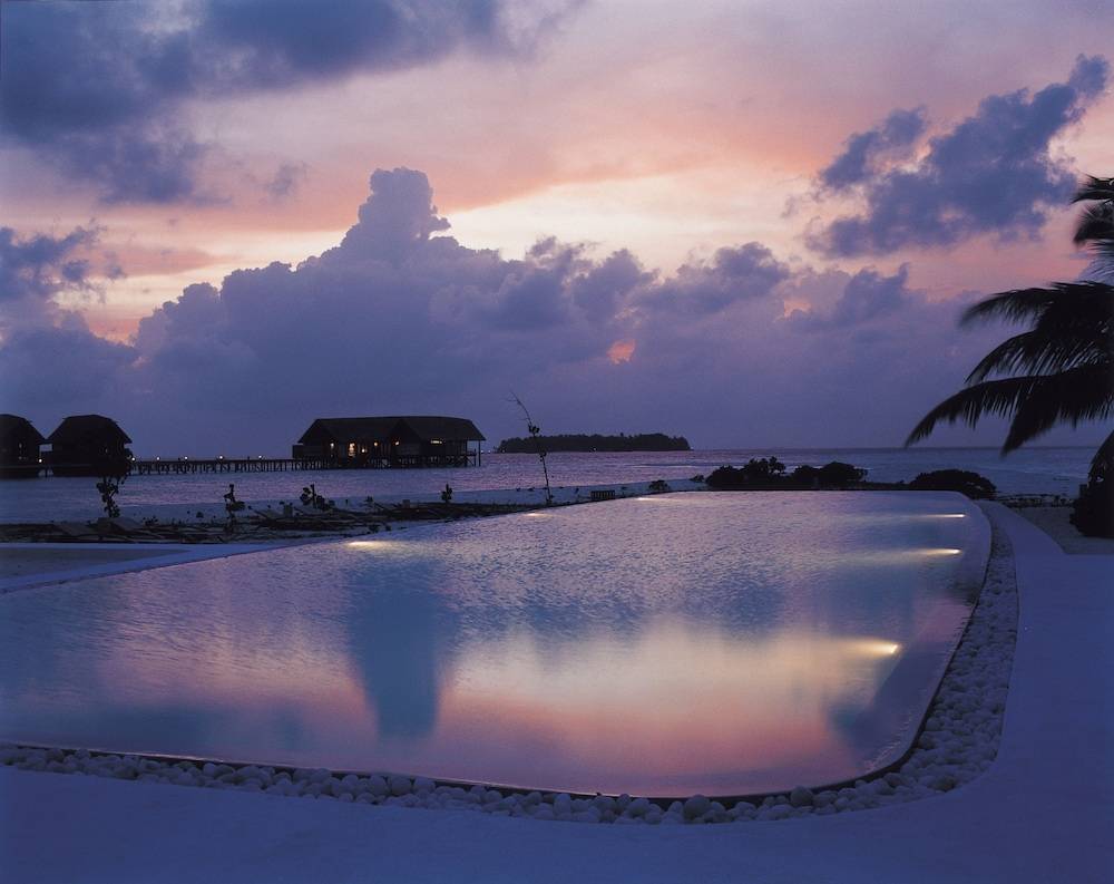 Infinity pool