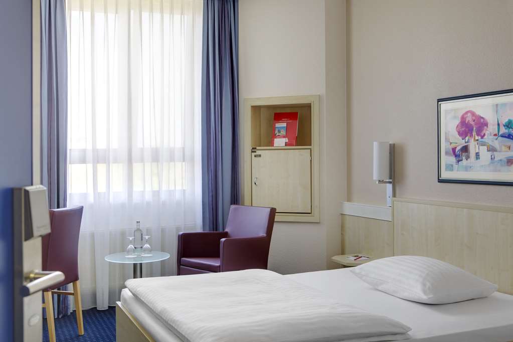 IntercityHotel Kassel, Germany - Business Room