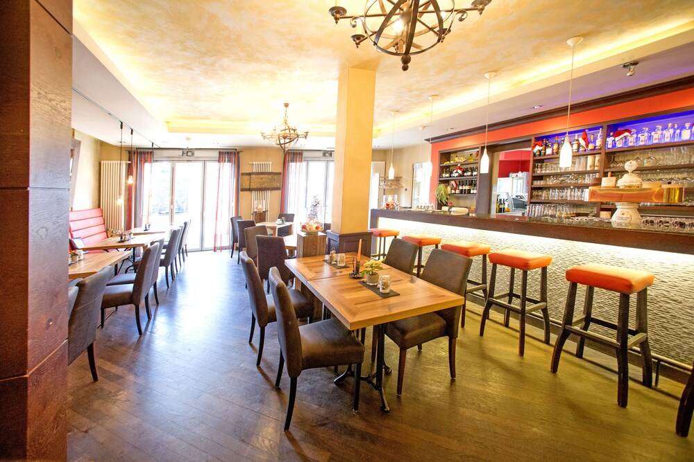 Hotel Lounge