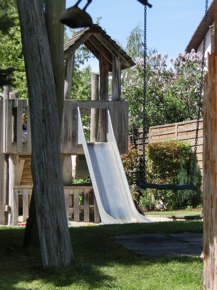 Children's play area - outdoor