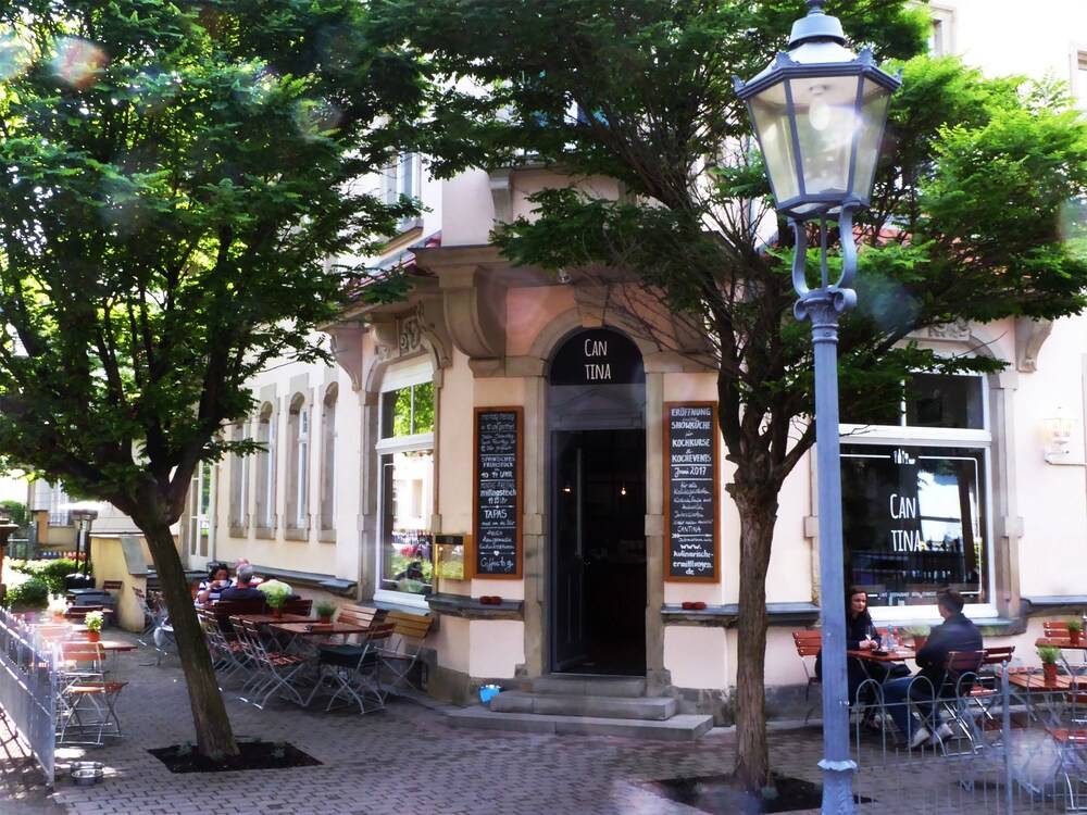 Cafe