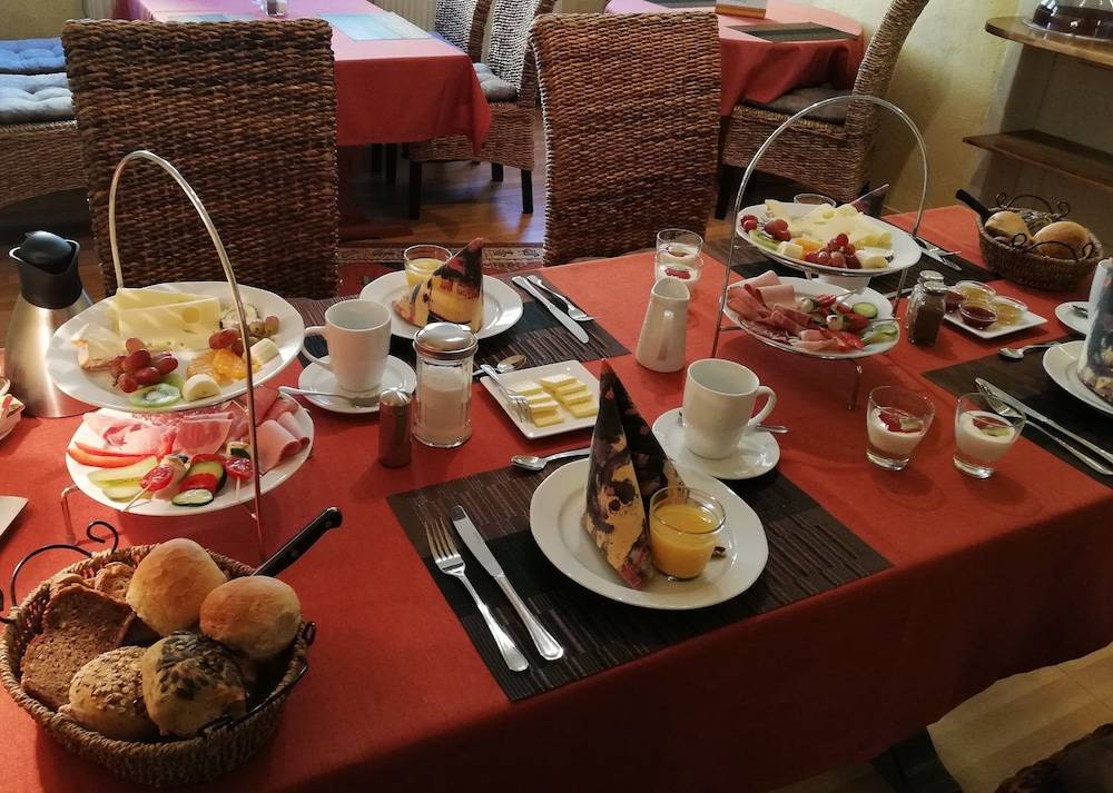 Breakfast meal