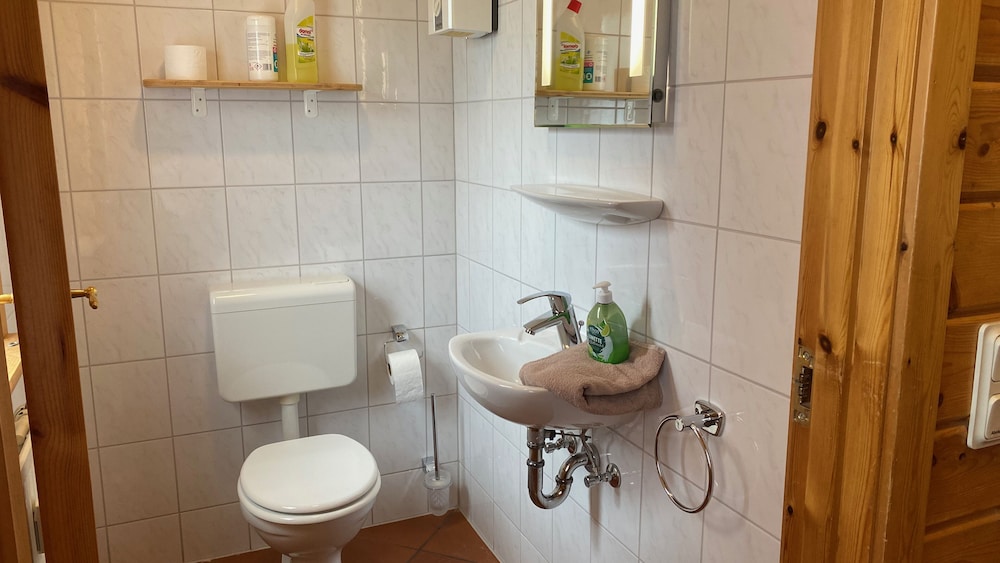 Bathroom amenities