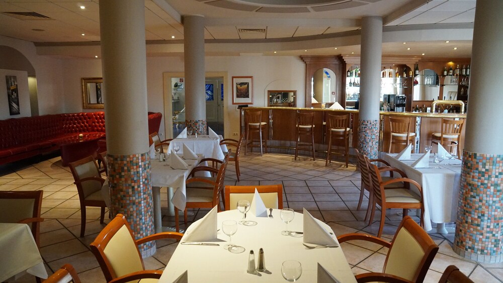Bach Hotel