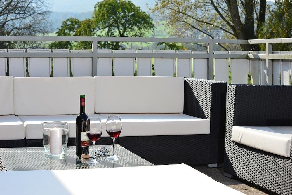Sundeck