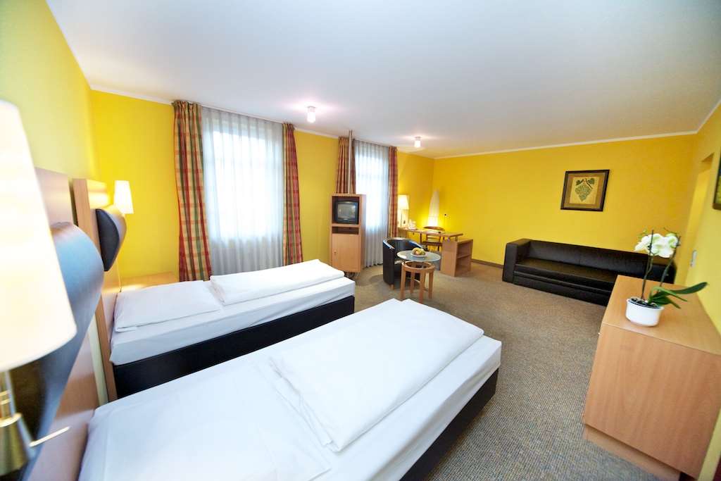 Guest Room Dependance