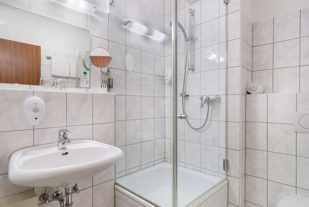 Superior Bathroom TOP acora Hotel Dusseldorf