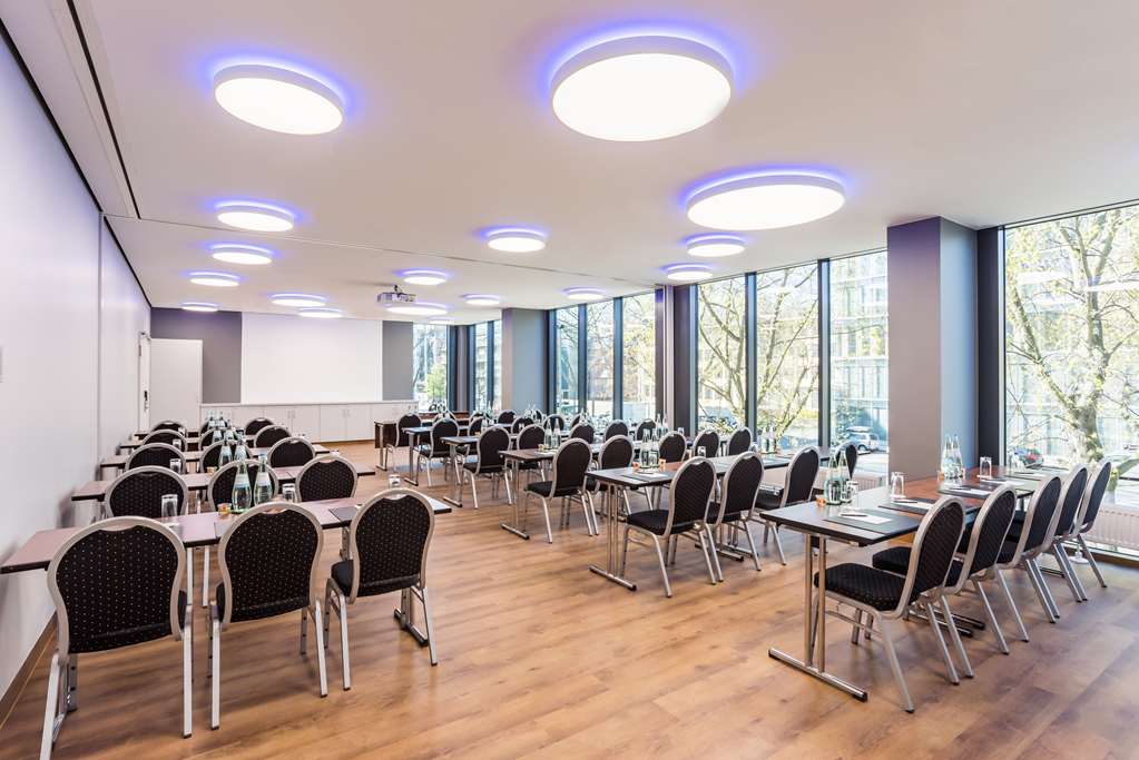 Copenhagen 1 & 2 meeting room classroom set-up