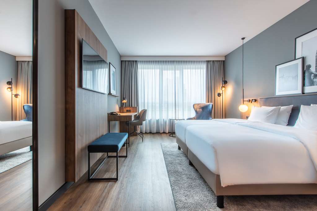 Standard king room