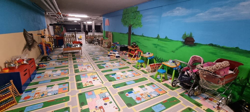 Children's play area - outdoor