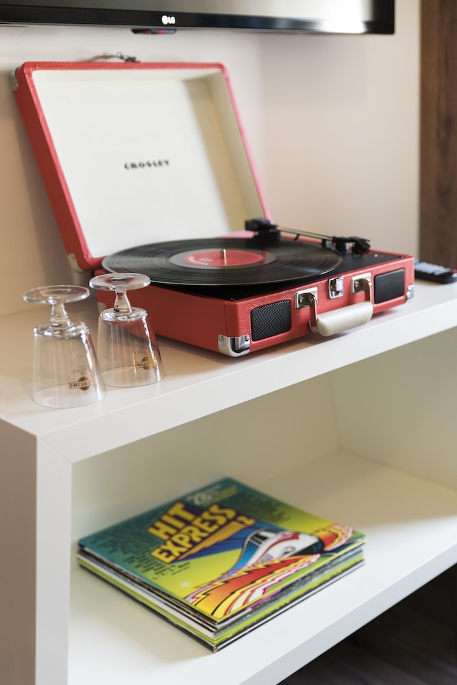 Room amenity