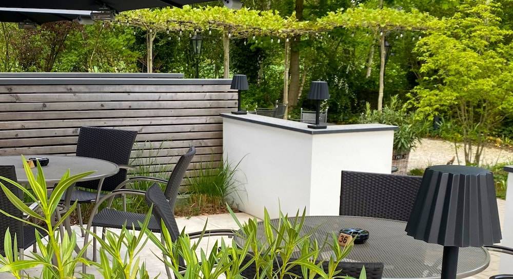 Sundeck