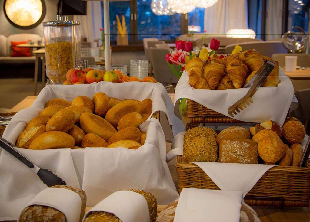 breakfast  hotel central hof