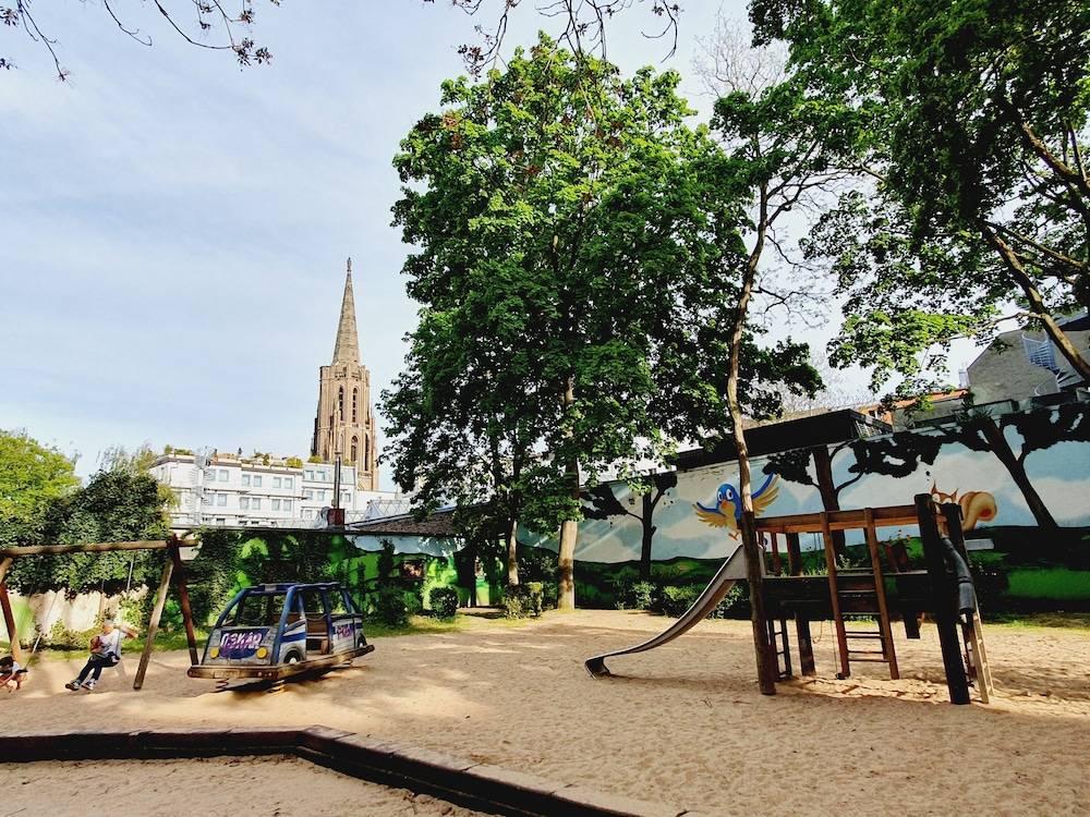 Children's play area - outdoor