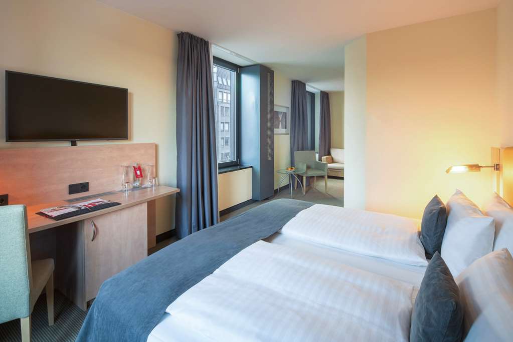 IntercityHotel Hamburg Hauptbahnhof, Germany - Business Plus Room