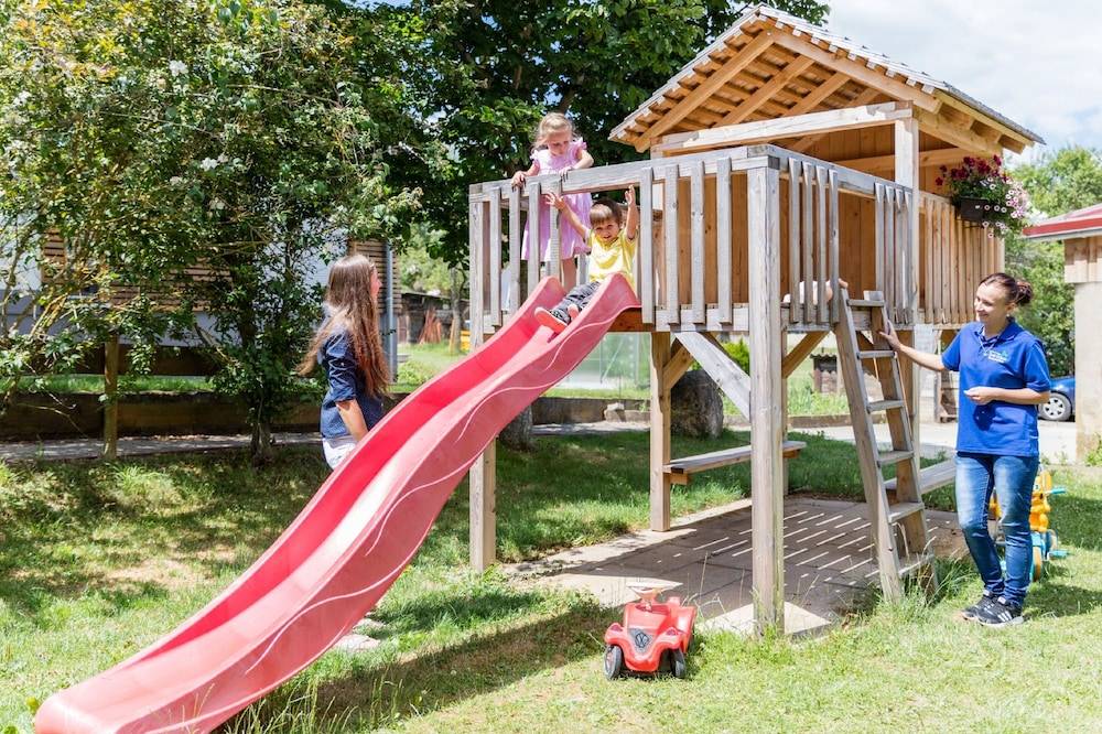 Children's play area - outdoor