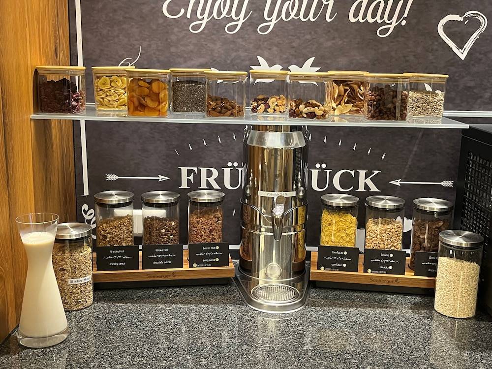 Breakfast buffet