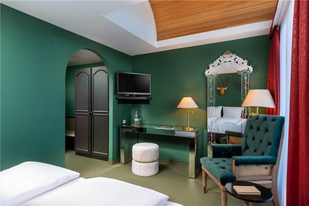 Guest room